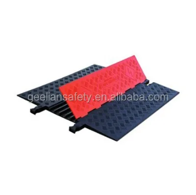 Yellow Jacket Rubber Threshold Ramp for Garage 5 Channel Yellow Road Safety Outdoor Flooring Rubber Cable Ramp Center Road Humps