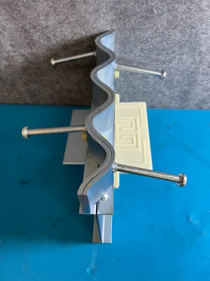 Factory Certified S-Type Armoured Joint 6mmx60mm Cold Drawn Stainless Steel Durable for Forklift Building Warehouse Concrete