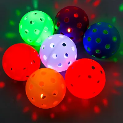 LED New Light Emitting Pickleaall TPE Green 40 Hole 74mm Outdoor Night Glow Hole Ball Rolling Plastic Integrated Ball