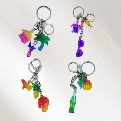 Florida Handcrafted Small Acrylic Coastal Turtle Keychain Barcelona Keychain Rings Magnet Cartoon Coastal Souvenir Decorative