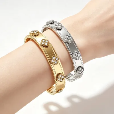 Wholesale 316L Stainless Steel 3D Flower Bangle for Women Zircon Inlaid Tarnish Free Floral Bracelet Jewelry Gift