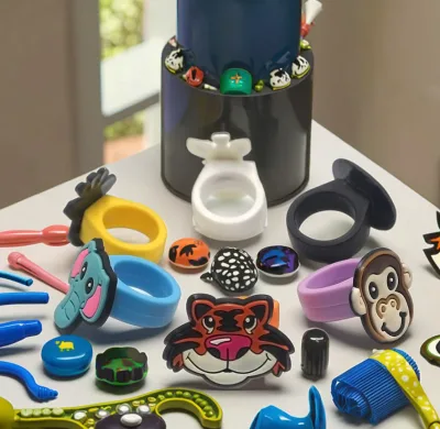 New Arrivals Zoo Animal Cartoon Elephant Lion Zebra Monkey Giraffe and Tiger Cute Gift  Rings Toy for Vending Capsule Machine