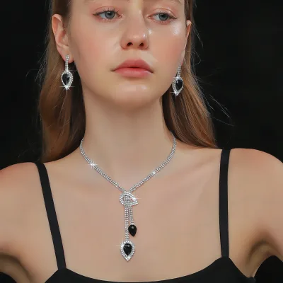Elegant Bridal Suits & Jewelry European & American Inspired Necklaces, Earrings, Wedding Dresses, and Versatile Bracelets
