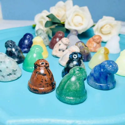 Wholesale Natural Gemstone Mini Crystal Santa Hat Stones Carvings and Sculptures for Christmas Decor