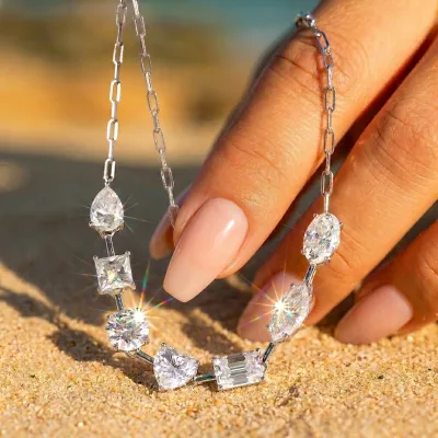 Summer 2026 New Design Sterling Silver 925 Luxury Styling Accessory 3ex Multi Diamond Shaped Heart 1ct Moissanite Charm Necklace