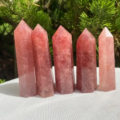 Donghai Wholesale Natural Strawberry Quartz point & Cubes Polished Healing Crystal Stones for Meditation Love Theme