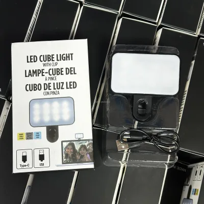 Portable Mini LED Selfie Fill Light with Three Color Options for Camera