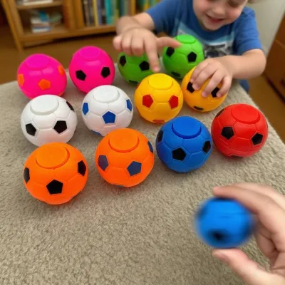 Wholesale Fun Promotional Gift Vending Capsule Toys 5CM PP Fidget Material Plastic Soccer Football Hand Spinner QC Brand QC5204