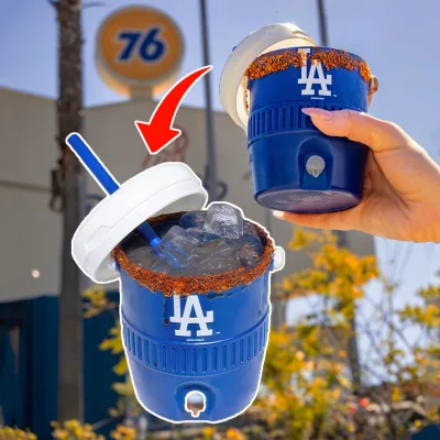 Personalized 12oz/16oz Stubby Can Holders Refillable Bucket-style with Handle Water Cooler Cup for Michelada