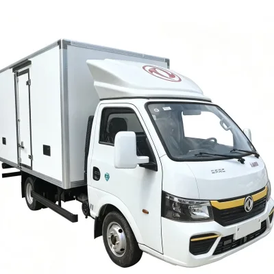 Dongfeng Light Duty Refrigerated Box Truck 130hp Insulated Cargo Truck 8m3 Box Capacity Used for Urban Fresh Food Delivery