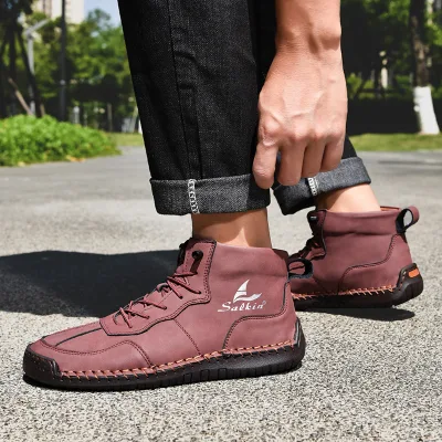 OEM 2026 Fashion Couple Shoes All Seasons Retro Unisex Workwear Boots Soft Soled Versatile Outdoor Casual Leather Shoes 999
