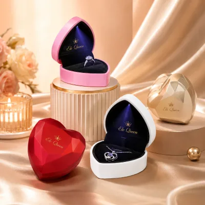 Romantic LED Light Ring Box Heart Shaped Jewelry Box for Engagement Proposal and Premium Gift Presentation