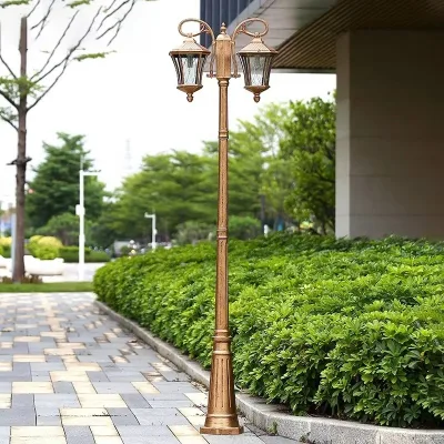 Antique Street Light Pole Solar Powered Die-cast Aluminum Lamp Post Lawn Garden Outdoor IP65 Waterproof LED Bollard Light Lights