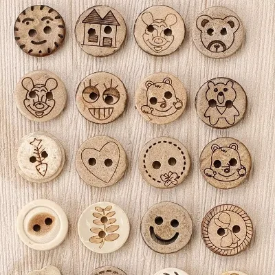 High Quality Eco-friendly Coconut Shell Buttons 2Holes/4Holes Natural Plastic Shank Style for Garments Logo Bead Decoration