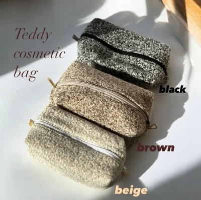 Customized Cute Teddy Embroidered Portable Makeup Bag Coquette Towel Toiletry Bag Custom Cosmetic Bag