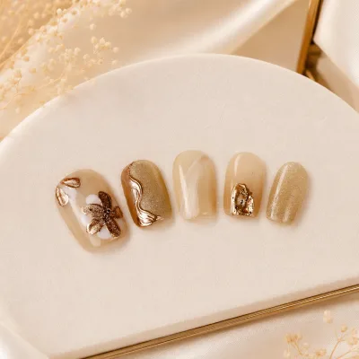 Handmade Beige Floral Press On Nails 10pcs Elegant Short False Nails with Gold Foil Design