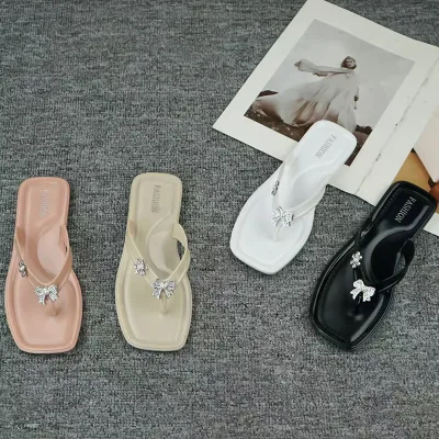 2025 Summer Decorative Jelly Shoes for Women Pvc square Toe Jelly Flip-flop Designer Trend Jelly Shoes