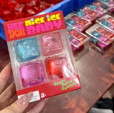 Christmas NeeDoh Nice Ice Baby Super Solid Squish Sensory Stress Relief Mini Cube Shaped Fidget Squeeze Toy for Kids Adults