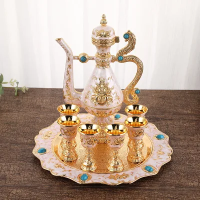 Factory Price Bee Shaped Seasoning Jar Honey Pot with Spoon for Kitchen Decor Kitchen Decor Teas Condiments Oil Storage Holder