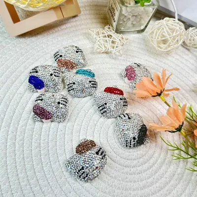 Hot Selling Cute Kitten Inlaid Cartoon Head Mobile Phone Case DIY Clay Jewelry Decorative Supplies Patterned Patch Accessories