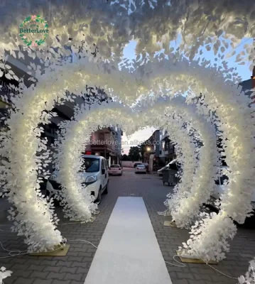 Shiny gold stainless - steel support, semi - circular wedding metal flower arch, wedding background