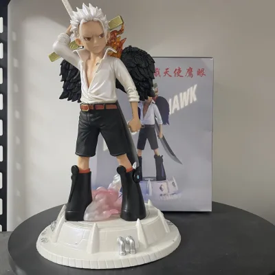29.5Cm Good Quality One Pieces Dracule Mihawk Standing Anime Cartoon Model Toy Collection Sculpture Anime PVC Figure