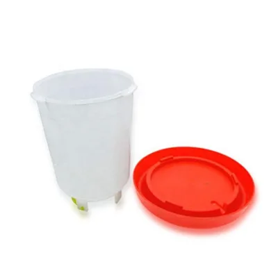 Plastic Manual Chicken Poultry Feeders 6L No Waste Automatic Baby Chick Quail Feeding Bucket