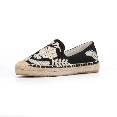 2024 Custom Flats Customized Embroidery Cartoon Character Espadrilles for Women Hand-made Rubber with Embroidered Cartoon Figure