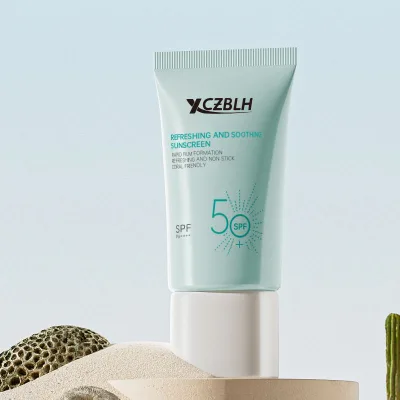 OEM ODM SPF50 Vegan Sunscreen Cream No Whitecast and Sticky Feel for All Skin Types 50ml Milky Powder for Face and Body