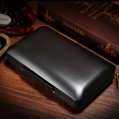 Guevara Aluminum Waterproof Cigar Humidor Travel case logo Personalized Cigar Cases
