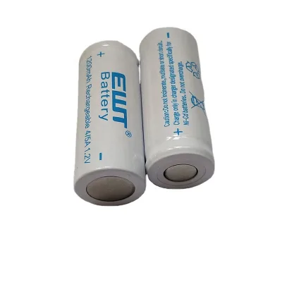 Rechargeable cylindrical 1.2V NiCd 1200mAh NiCd 4/5A battery.