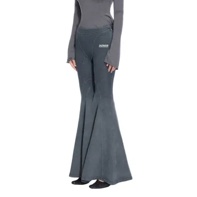 DIZNEW Bulk Wholesale 2024 New Design Low Waist Denim Jeans Women Street Fashion Sexy Flared Jeans Customized in China
