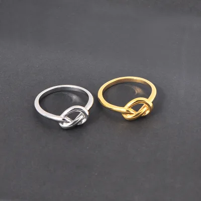 Wholesale Trend Hand Jewelry Heart Knot Knotted Pinky Ring Neutral Style Engagement Promise Stackable Finger Rings