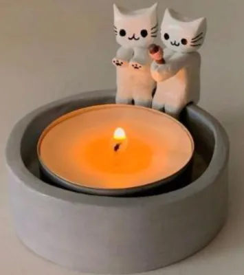 Cute Cartoon Kitten Cement Candle Jar Scented Candle Jar Embellished Cement Candle Stand Ideal for Cozy and Stylish Interiors