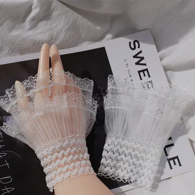 New Design Hooked Flower Half Finger Gloves Trend Horn Lace Sleeve Female Wrist Cover Wholesale