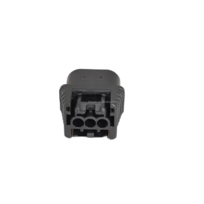 2008 Ni Ssan Tiida Parts Suzuki Pa66 Gf35 Pbt 3 Pin Connector 6189-7037