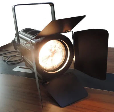 Thread lamp DMX auto focus spotlight, also rotatable focus adjustment  F-300Z