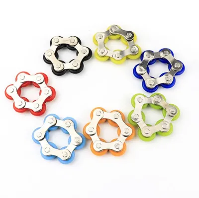 Children Relieve Stress Key 6 Roller Chain Stress Reducer Spinner Magnet Bracelet Ring Toy for Vending Capsule Machine