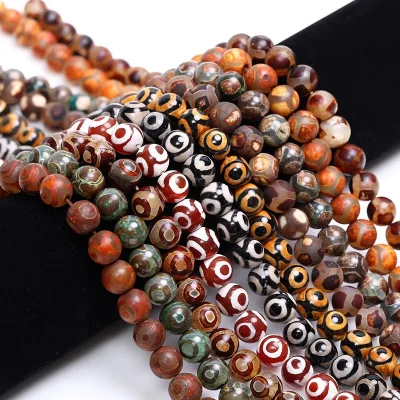 Natural Agate Three Eyes Day Beads Loose Wholesale Green Three Eyes Tibetan Day Beads Ancient Red Black Manufacturers Supply 037