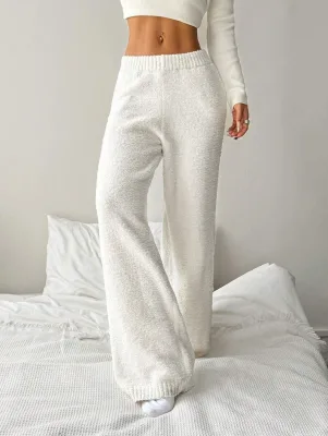 Women Solid Color Casual Comfy Fuzzy Breathable Skinny Straight Drawstring Sweater Pants with Pockets in Winter
