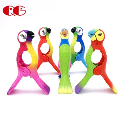 OEM Lovely Towel Beach Clips Portable Towel Holder Environmental protection Flamingo Beach Clothes Clamp for Holiday