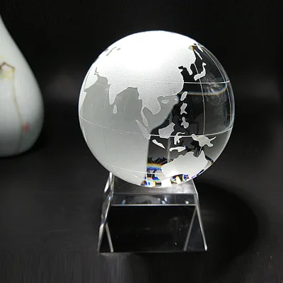 Popular Custom Creative 3D Laser Engraved Bat-Shaped Crystal Ball Earth with Crystal Base Carved Design for Souvenir Gifts