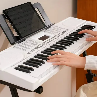 BADU Musical Instrument Portable Kids Electronic Organ with 61 Keys Plastic Piano for Beginners and Primary School Education