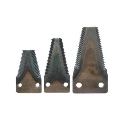 DAOLER Harvester Sawtooth Moving Knife Double-hole Grass Chopping Blade Silage Crusher Blade 65Mn Material Farm Machinery Parts