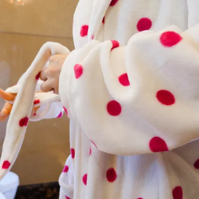Women's Luxury Fur Hooded Bathrobe Set Towel with Coral Fleece-Quick Dry Eco-Friendly Home Use