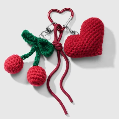 Knit Cross-Border Viral Keychains Crochet Luxury Heart Keychain Strawberry Cherry Knit Gift Keychain