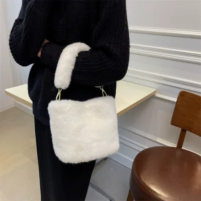 Plush Crossbody Women's Bag Fall and Winter Fashion Fur Bag Korean Handheld Bucket Bag Female