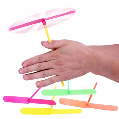 Novelty Plastic Bamboo Dragonfly Propeller Outdoor Classic Toy Kid Gift Rotating Flying Arrow Multicolor Random Color