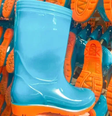 Wholesale Fashion Rain Boots Mid Tube PVC Rubber Kitchen Anti-Slip Rain Boots Adult Outdoor Casual Waterproof Shoes