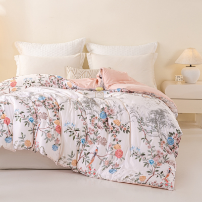 All-Season Use 100% Polyester Fiber Filled Quilt 2-persons Bed Use Bed Cover